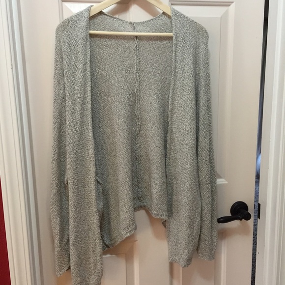 Brandy Melville Caroline Cardigan