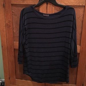 Market and Spice Navy/Black top