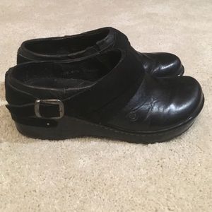 Born clogs