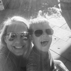 Meet your Posher, Casandra