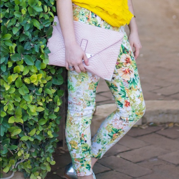 Tarnish Salmon Pink Python Clutch - image 4