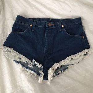 Wrangler hi-waisted shorts