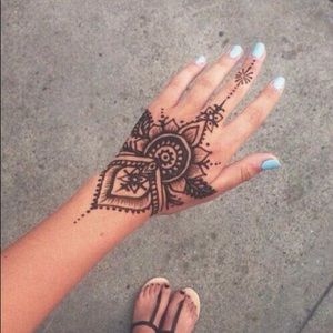 Meet your Posher, Heidi