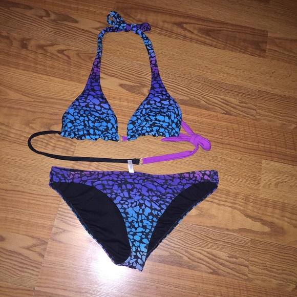 Reversible Bikini 👙 - Picture 2 of 2