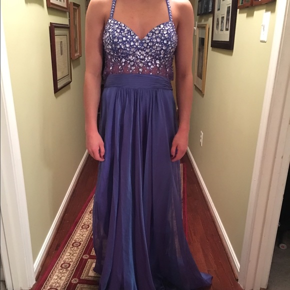Prom dress - Picture 2 of 3