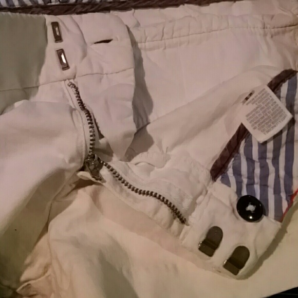 Shorts - Picture 3 of 4