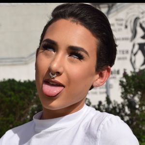 Meet your Posher, Cole