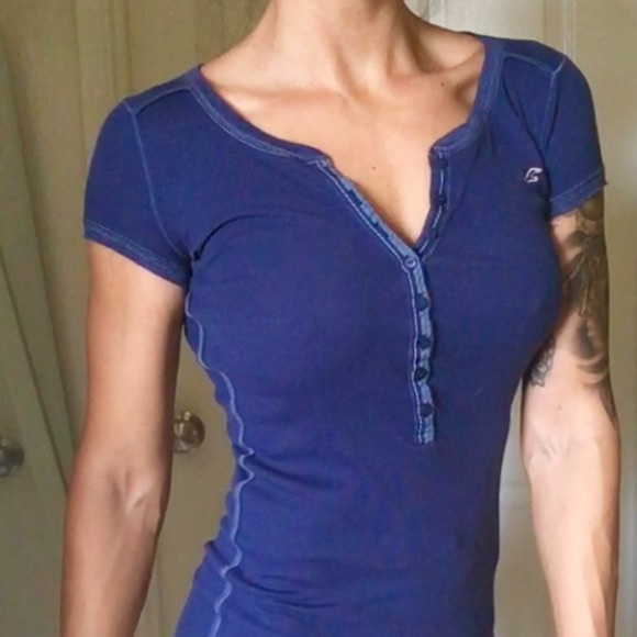 Navy hollister shirt
