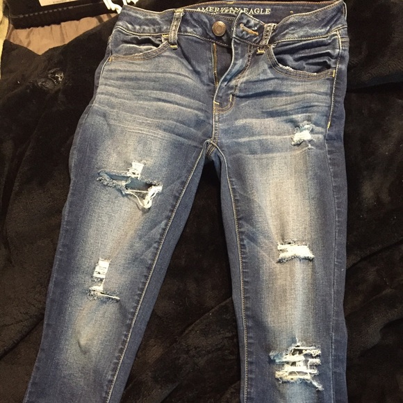 AE Distressed Jeans