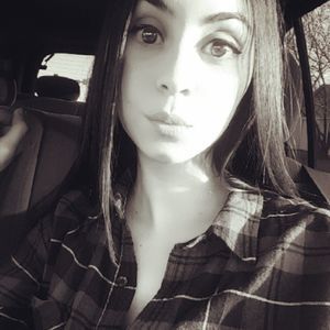Meet your Posher, Daniela