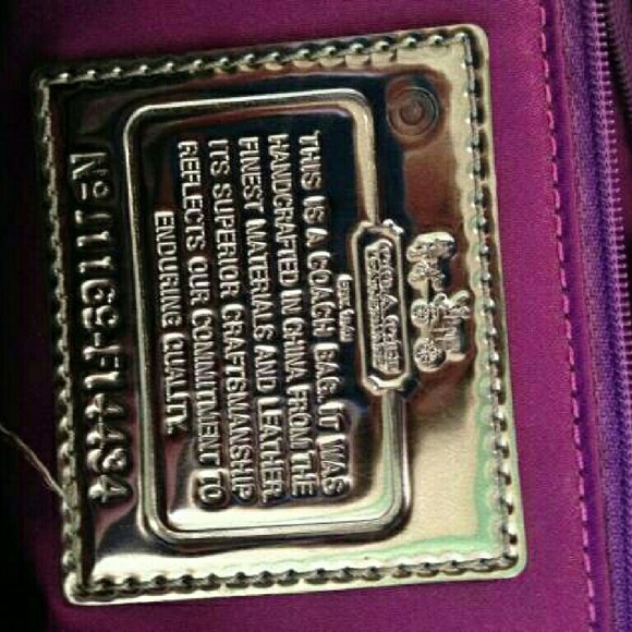 Rare Coach Signature Black/Metallic Handbag - Picture 4 of 4