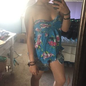 Hollister shirt size large