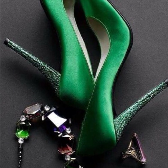 Meet your Posher, Julia - Picture 1 of 1