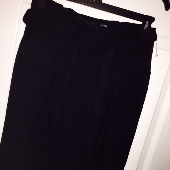 Skirt - Picture 2 of 3