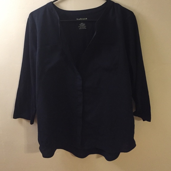 Navy blue button down 3/4 sleeve shirt