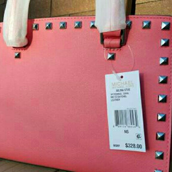 MICHAEL KORS Chic Studded Handbag - Picture 2 of 4