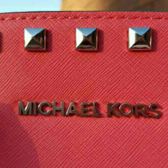 MICHAEL KORS Chic Studded Handbag - Picture 3 of 4