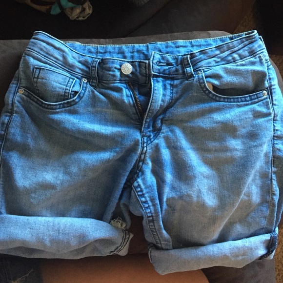 👖H&M cutoff jeans