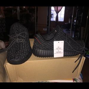 Yeezy Boost Pirate Black