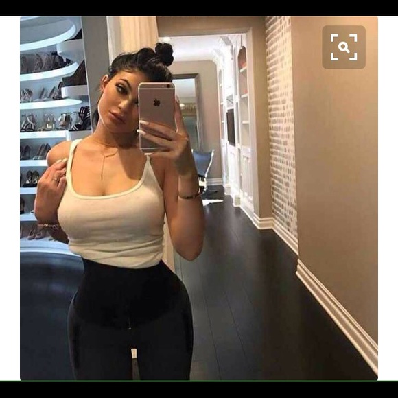 Waist trainer / NEW ..🏋🏻 ON Sale!!!!!