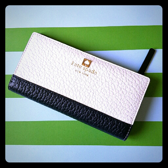 kate spade Handbags - Kate Spade Leather Wallet