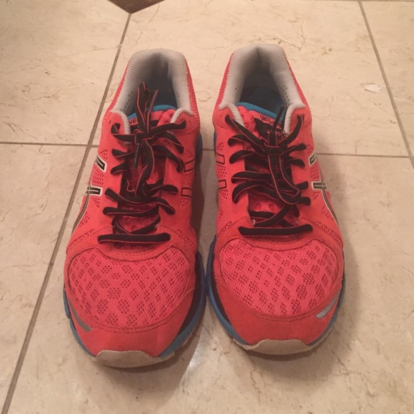 Asics Sneakers