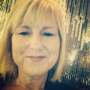 Meet your Posher, Loretta