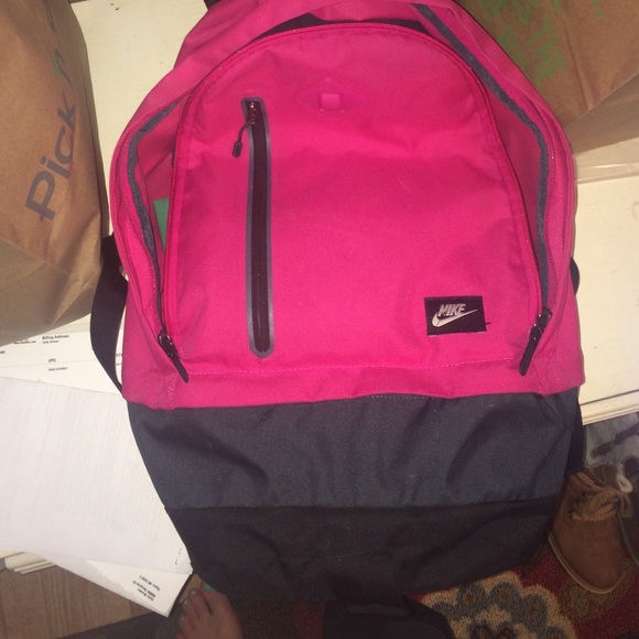 Nike backpack sell cheaper on Ⓜ️