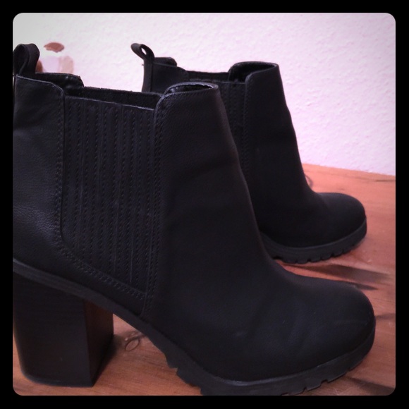 Sam & Libby Chunky Ankle Boots