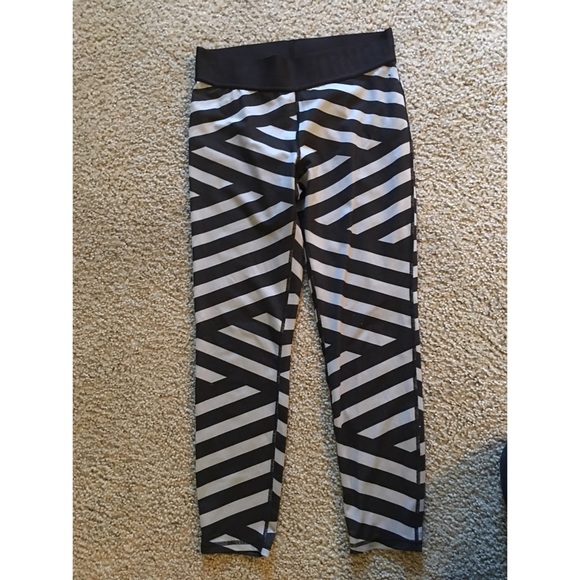H&M sport leggings