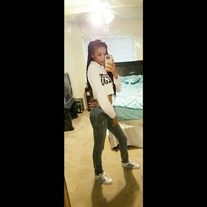 Meet your Posher, Daish