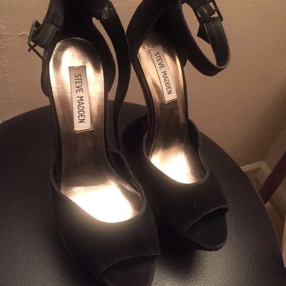 STEVE MADDEN