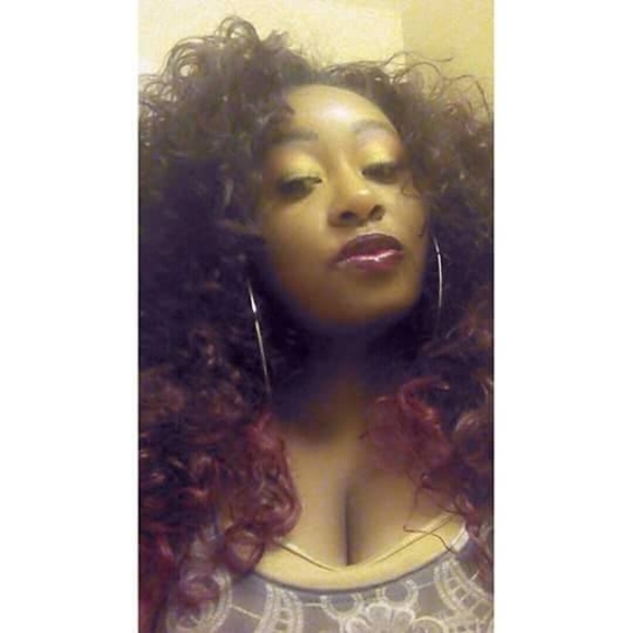 Meet your Posher, Niecy - Picture 1 of 1