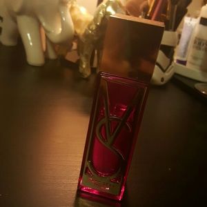 Vs "very sexy touch" perfume.
