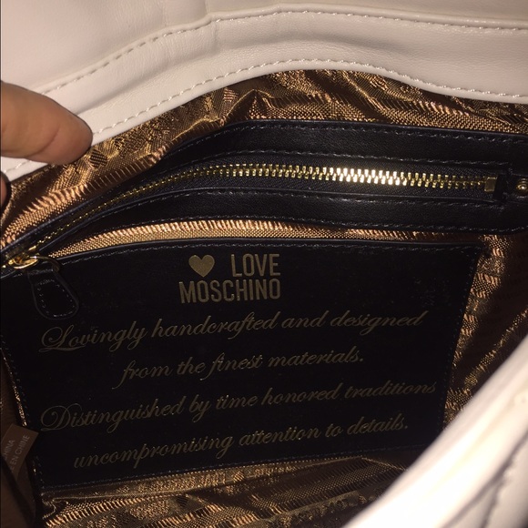🚫SOLD🚫❤️Love Moschino Quilted Shoulder Bag❤️ - Picture 3 of 4
