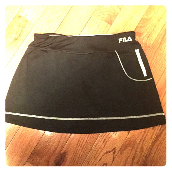 Fila Tennis Skirt/Shorts Skort size Med