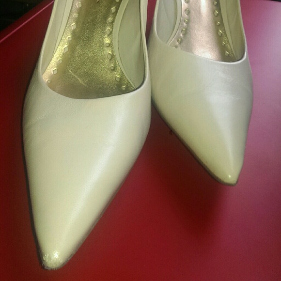 Shoes - Picture 2 of 3