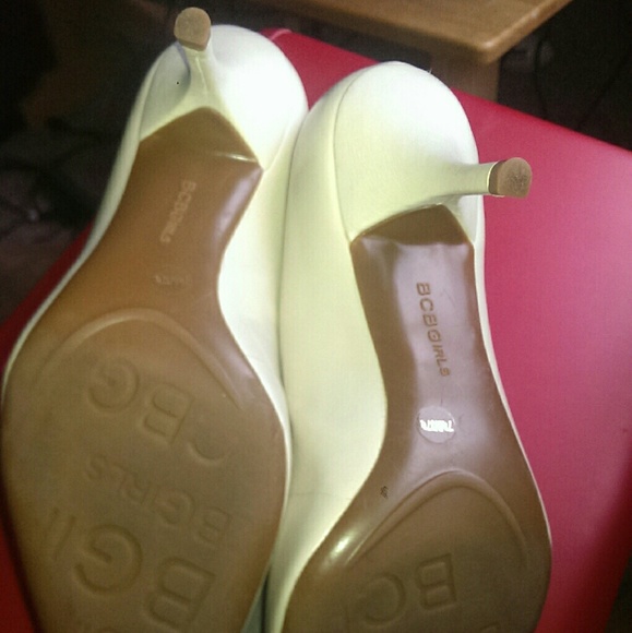Shoes - Picture 3 of 3