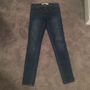 Light wash jeggings