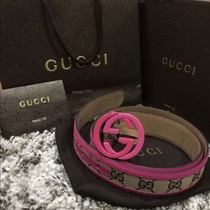 Women Gucci Belt