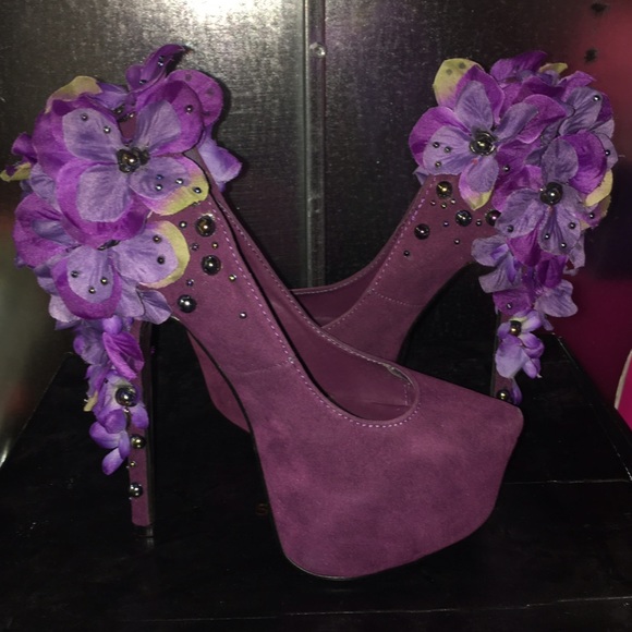 GORGEOUS - Picture 4 of 5