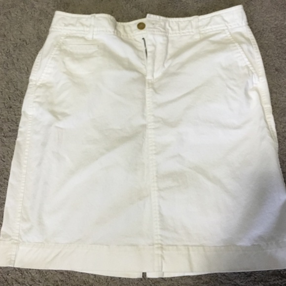 White Pencil skirt