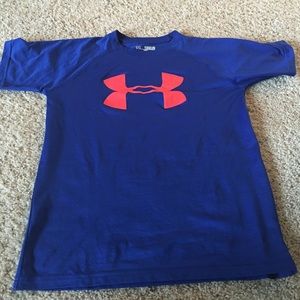 Under Armour boys Tshirt