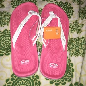 Champion flip flops