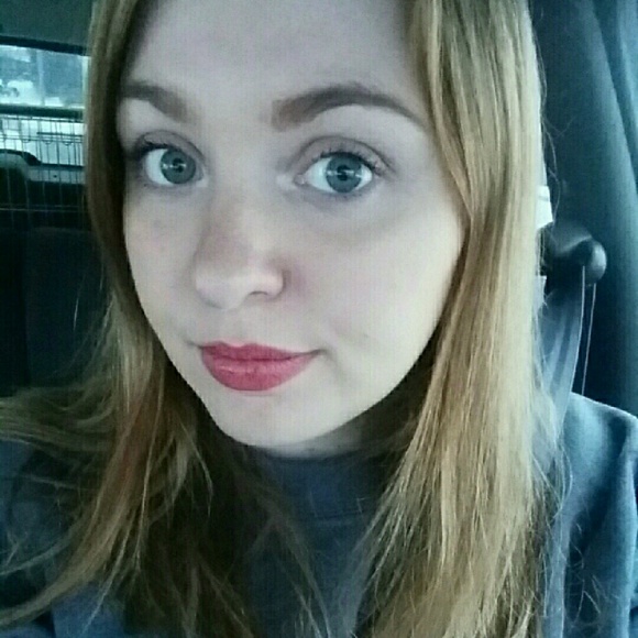 Meet your Posher, Meredith - Picture 1 of 1