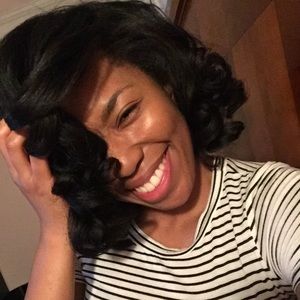 Meet your Posher, Shayna