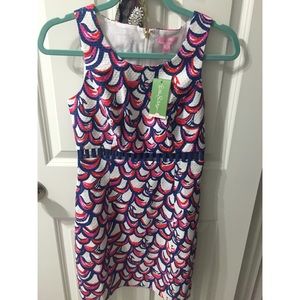 Lilly Pulitzer dress in pattern resort white!