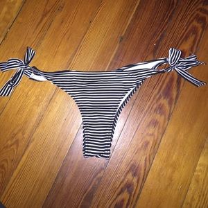 Victoria's Secret striped side tie itsy