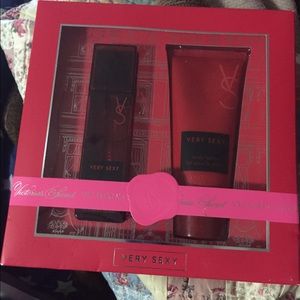 Victoria Secret gift set