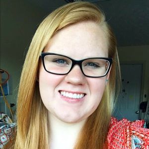 Meet your Posher, Lexie